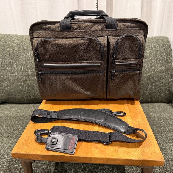 TUMI Nylon & Leather Computer Briefcase Messenger - Picture 1 of 7
